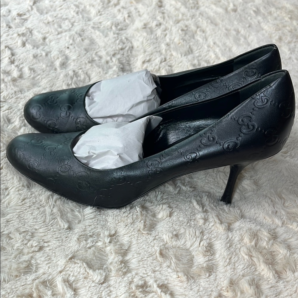 Gucci 39 1/2 C Black Embossed Leather Shoes Round Toe 👍 Low Heel Comfortable! - Picture 5 of 9